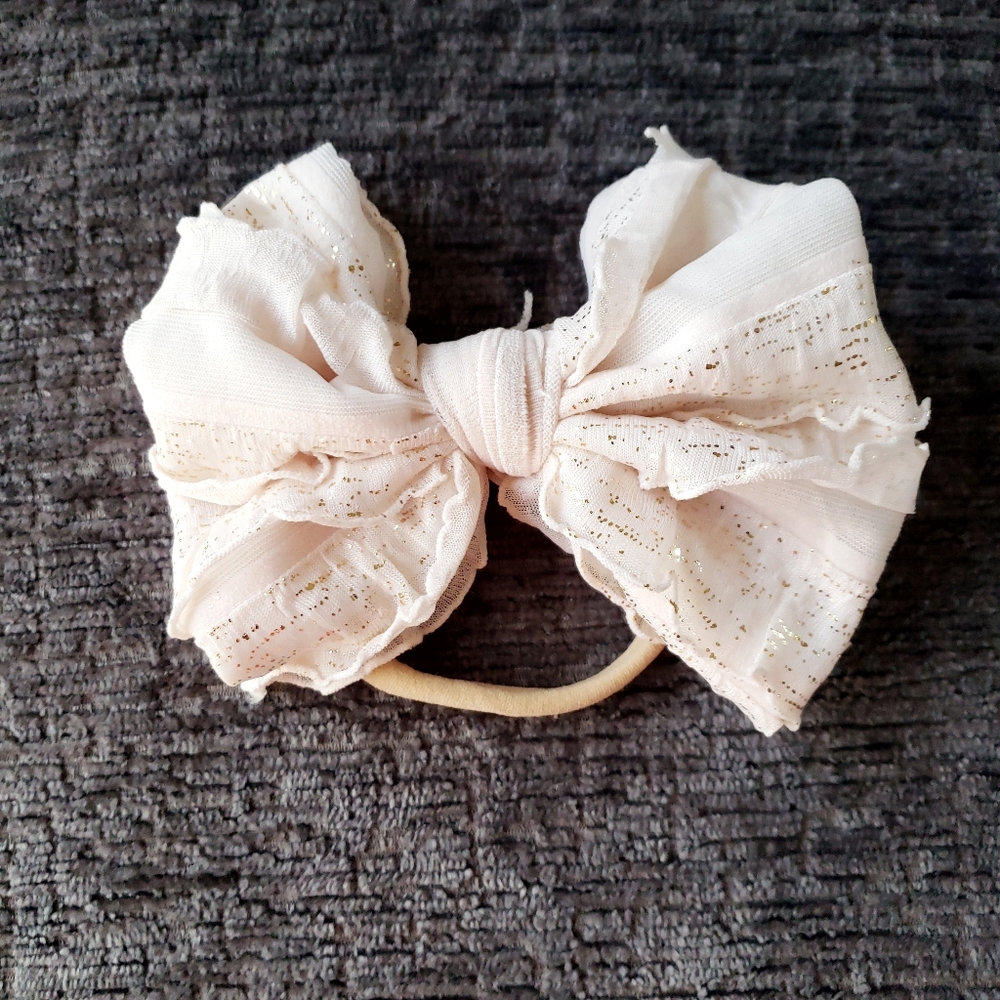 Shabby chic bow